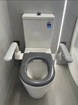 Унитаз напольный, безободковый для людей с ограниченными возможностями (сиденье в комплекте) - Сантехника